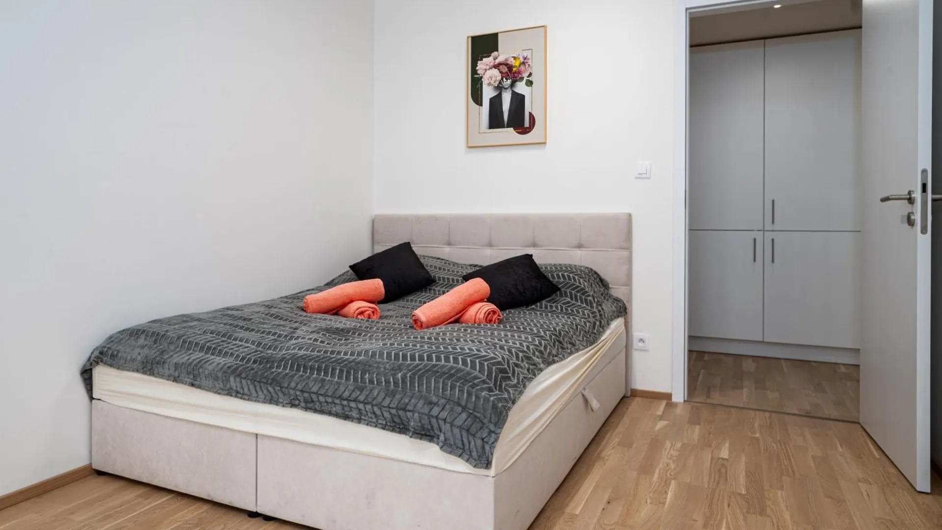 Big Ben Suite Πράγα 0*,